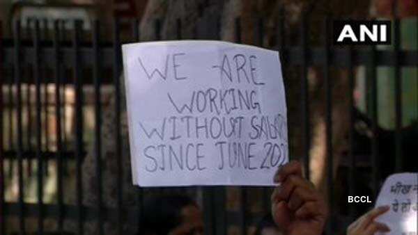 Doctors hold protest over delayed salaries