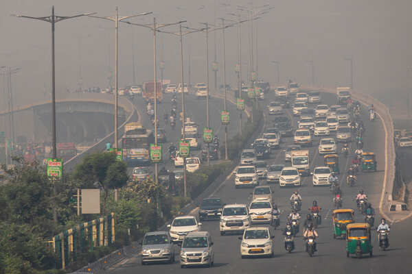 Delhi chokes on 'severe' smog as farm fires soar