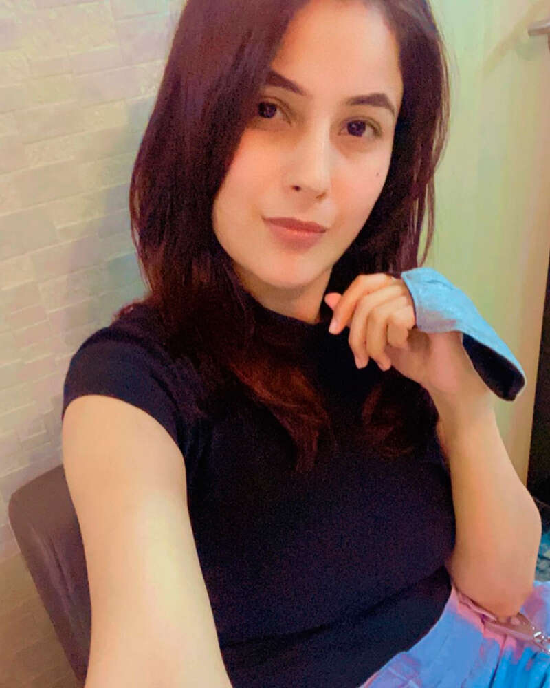 ์ Bigg Boss 13 ์ฐธ๊ฐ์ Shehnaaz Gill์ ๋งค๋ ฅ์ ์ธ ์ฌ์ง์ ๋์น ์ ์์ต๋๋ค! ์ Bigg Boss 13 ์ฐธ๊ฐ์ Shehnaaz Gill์ ๋งค๋ ฅ์ ์ธ ์ฌ์ง์ ๋์น ์ ์์ต๋๋ค!