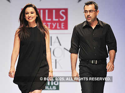 WIFW '11: Day 1: Pankaj & Nidhi