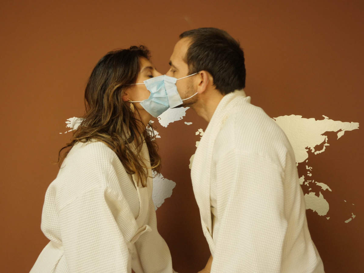 This is how you kiss safely amidst a pandemic | The Times of India