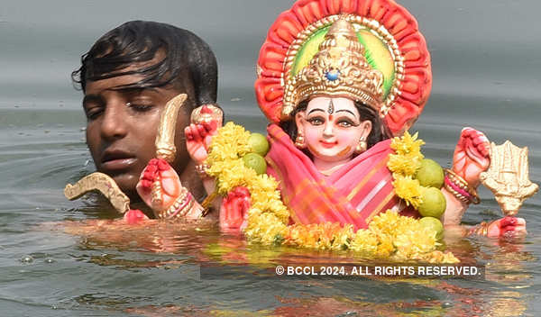 Durga Puja celebrations end with idol immersion