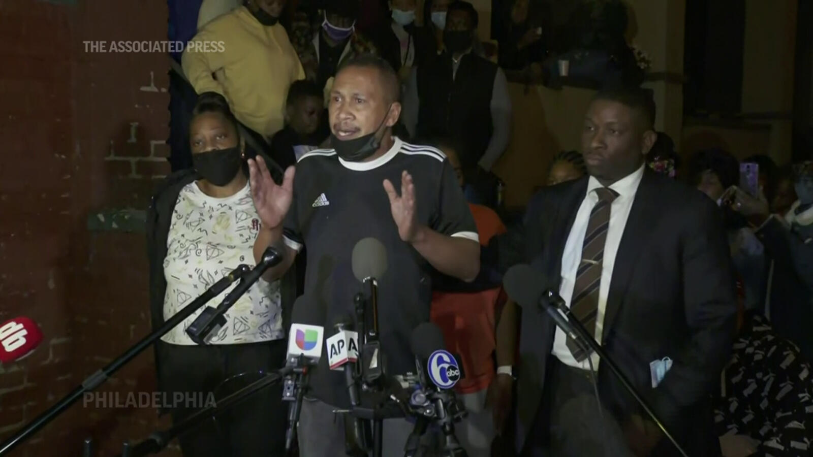 Family calls for peace after fatal police shooting in US