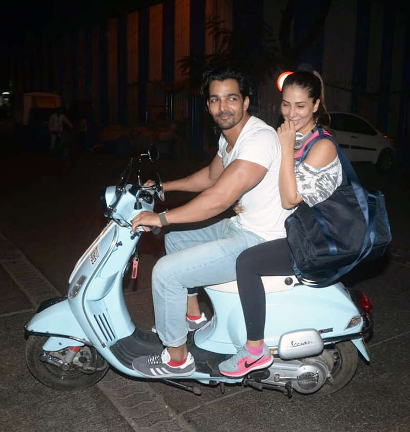 Romantic pictures of Kim Sharma and former beau Harvardhan Rane30/10/2020GeetikaCelebsBollywood
