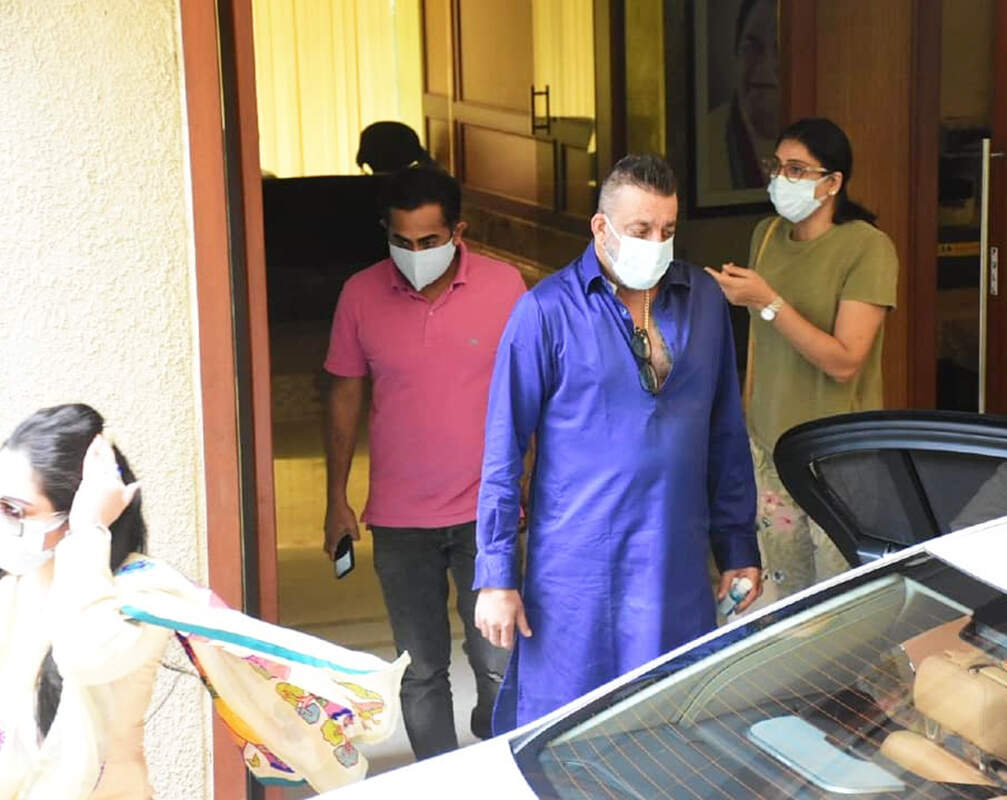 Sanjay Dutt flaunts his platinum blonde hairdo in these new pictures