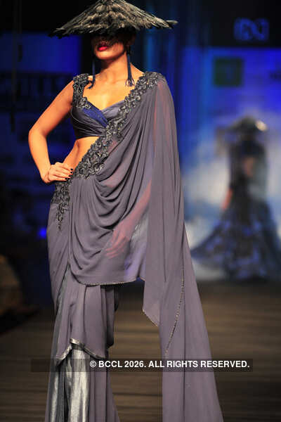 WIFW '11: Day 1: Tarun Tahiliani