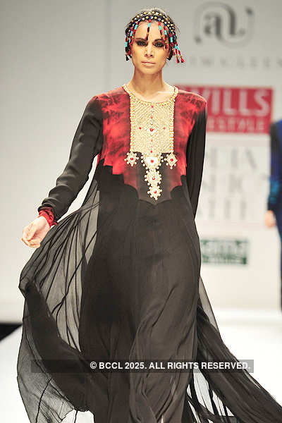 WIFW '11: Day 2: Ashima & Leena