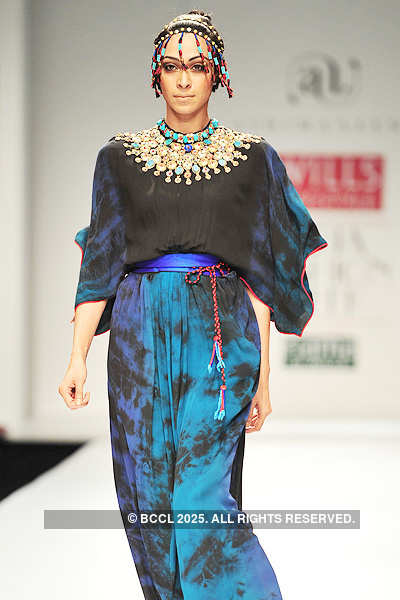 WIFW '11: Day 2: Ashima & Leena