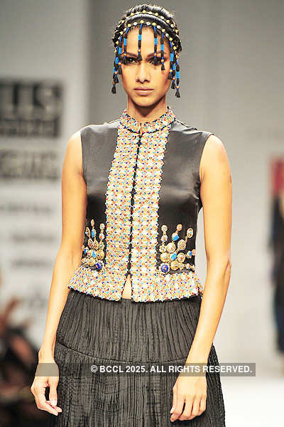 WIFW '11: Day 2: Ashima & Leena