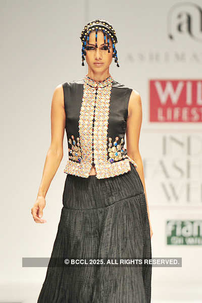 WIFW '11: Day 2: Ashima & Leena