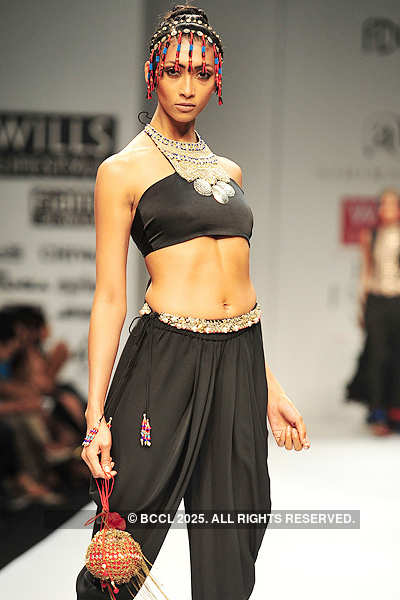 WIFW '11: Day 2: Ashima & Leena