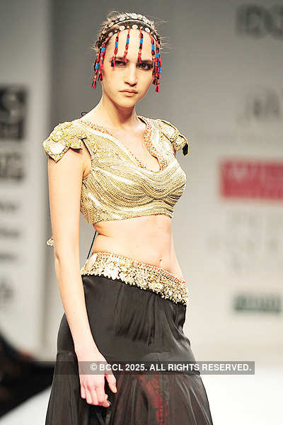 WIFW '11: Day 2: Ashima & Leena