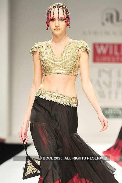 WIFW '11: Day 2: Ashima & Leena