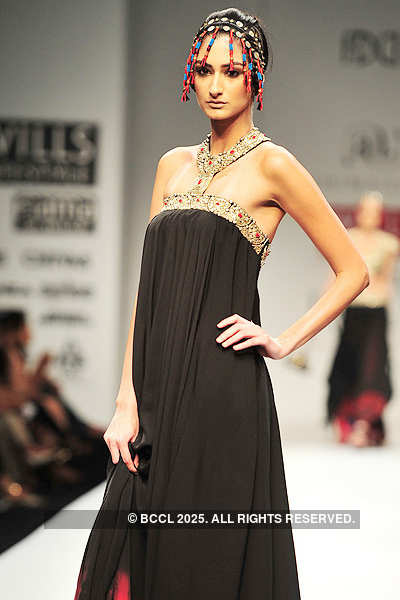 WIFW '11: Day 2: Ashima & Leena