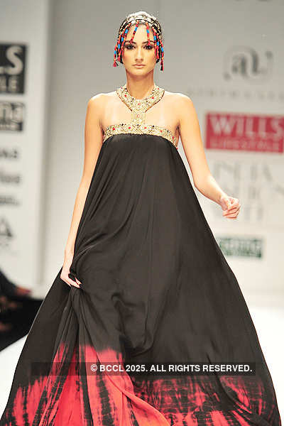 WIFW '11: Day 2: Ashima & Leena