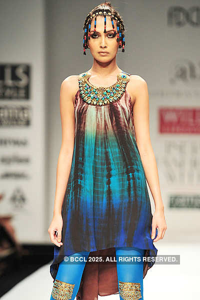 WIFW '11: Day 2: Ashima & Leena