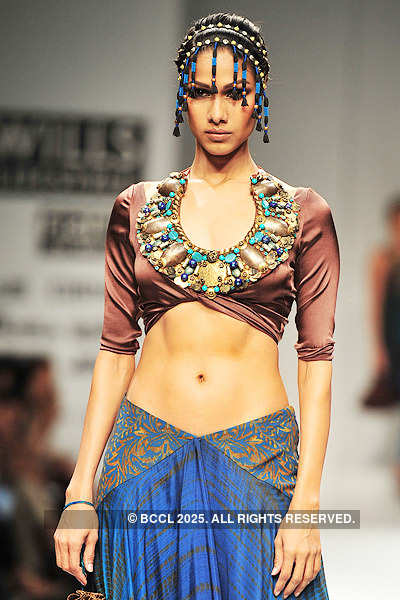 WIFW '11: Day 2: Ashima & Leena