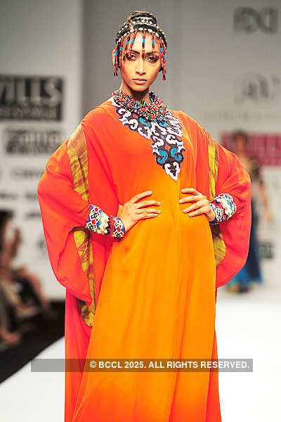 WIFW '11: Day 2: Ashima & Leena