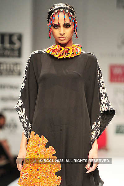 WIFW '11: Day 2: Ashima & Leena