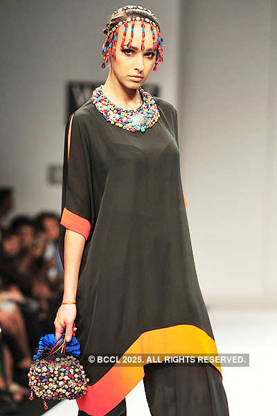 WIFW '11: Day 2: Ashima & Leena