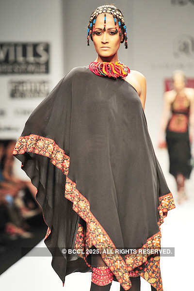 WIFW '11: Day 2: Ashima & Leena