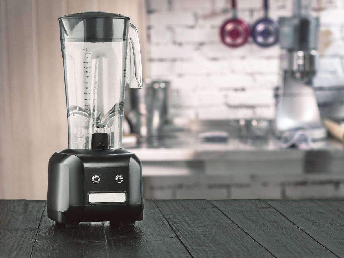 11 Things You Should Never Put in Your Blender
