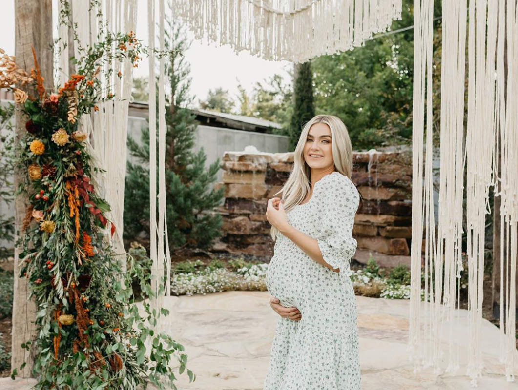 Lindsay Arnold welcomes her first child with husband Samuel Lightner ...