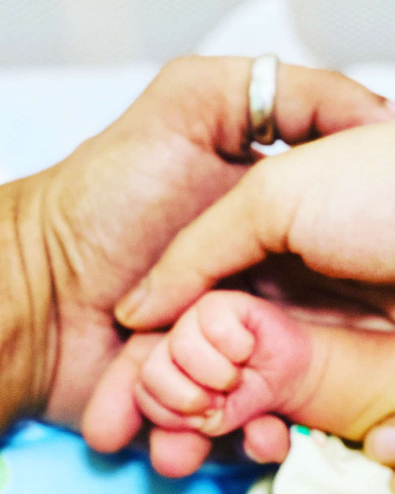 This first adorable picture of Amrita Rao's newborn son goes viral