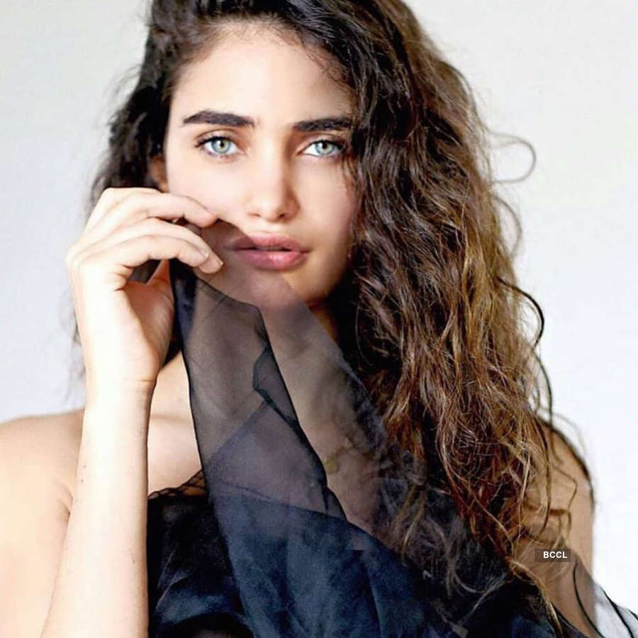 Gabriella Demetriades' stunning pictures are a rage on the internet