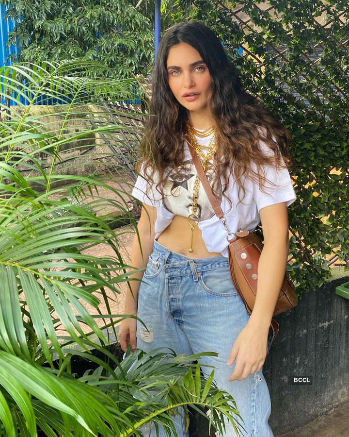 Gabriella Demetriades' stunning pictures are a rage on the internet