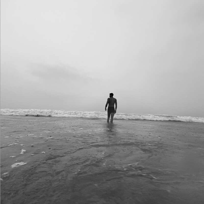 &lsquo;Gully Boy&rsquo; actor Siddhant Chaturvedi sets the temperature soaring with his beach vacay pics