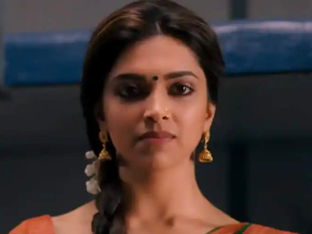 13 Years Of Deepika Padukone From Shanti Priya In Om Shanti