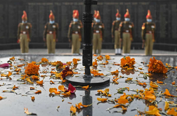 Wreath-laying ceremony of BSF jawan held in Srinagar