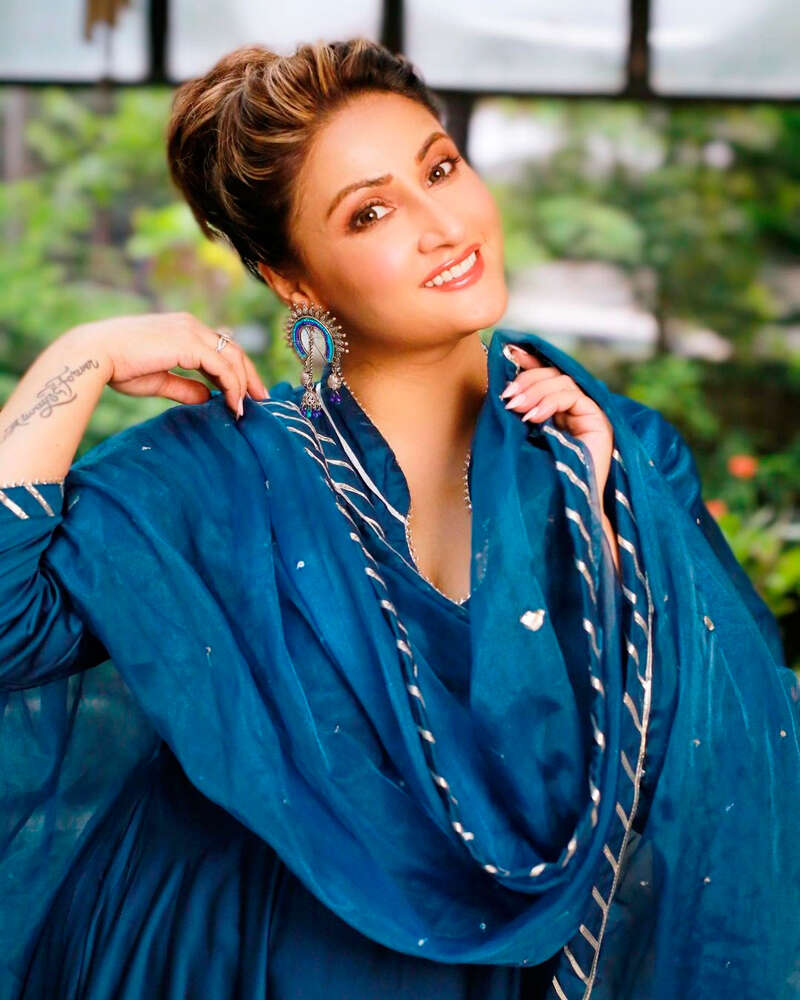 Kasautii Zindagii Kay 명성 Urvashi Dholakia는 전혀 노화되지 않는 것 같습니다.