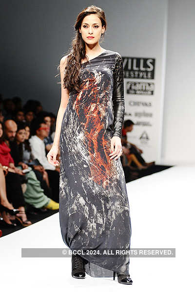 WIFW '11: Day 3: Nidhi & Divya