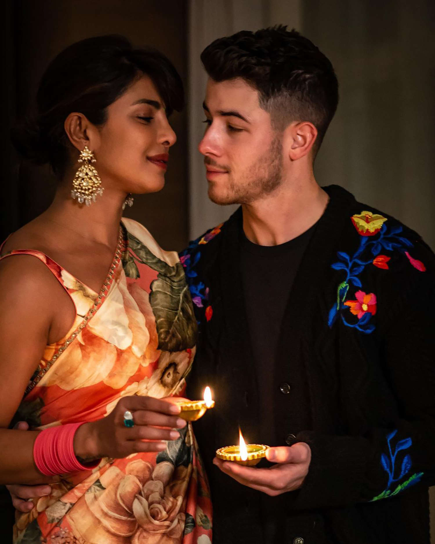 Priyanka Chopra and hubby Nick Jonas get cosy as they celebrate Diwali in London 