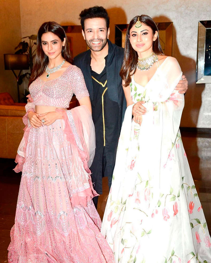 Inside pictures from Aamna Sharif's starry Diwali party ...