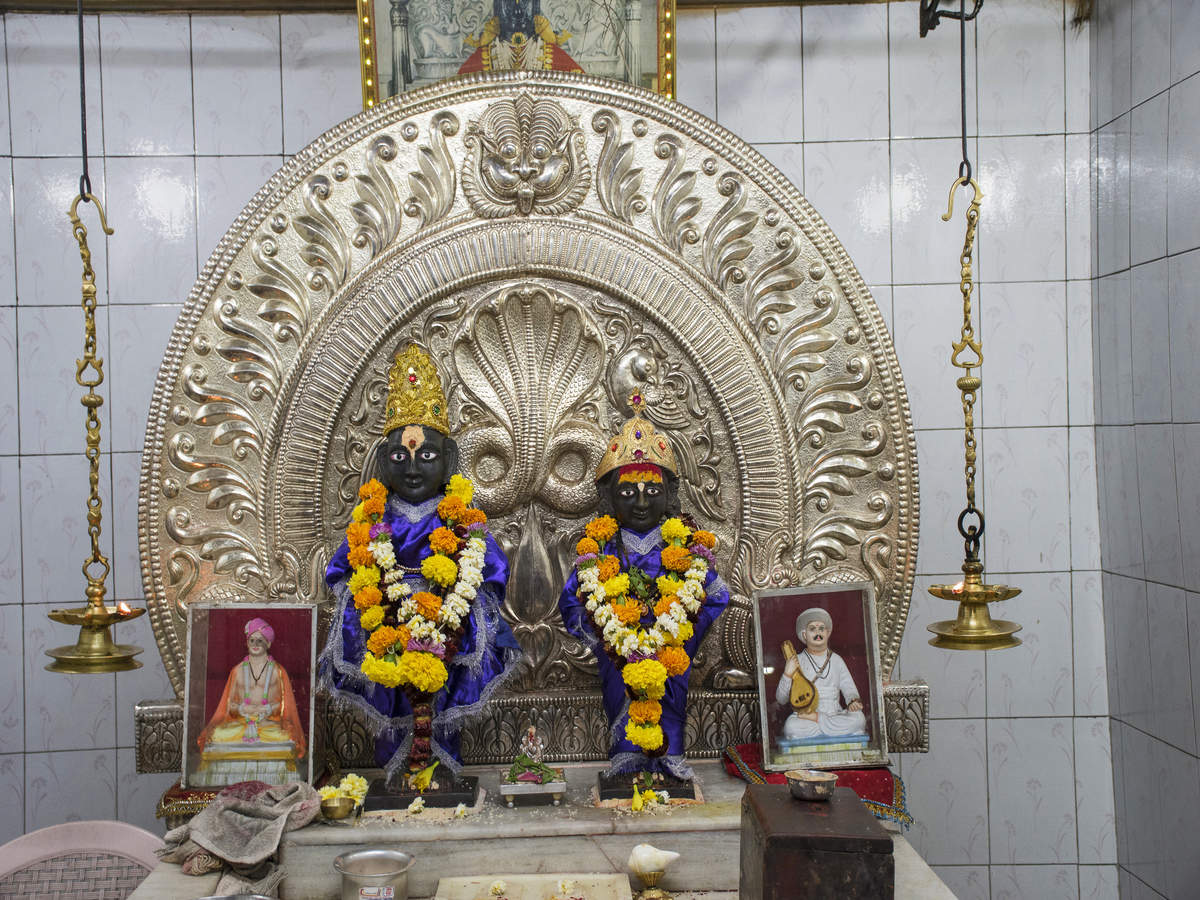 Safety guidelines issued for temples in Maharashtra like Shirdi ...
