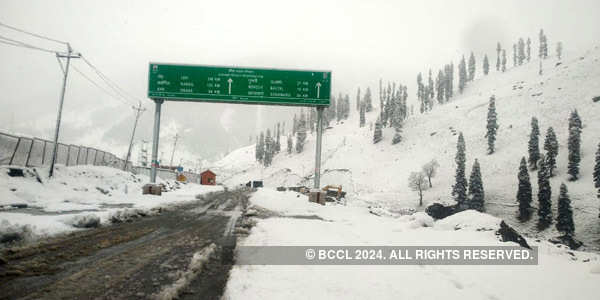 J&K, Himachal receive fresh snowfall