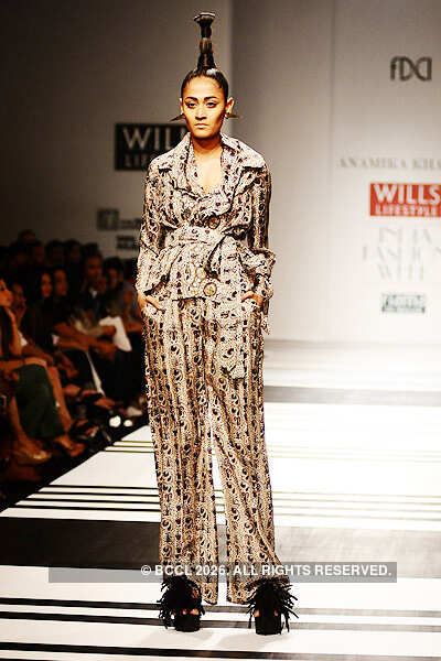 WIFW '11: Day 4: Anamika Khanna