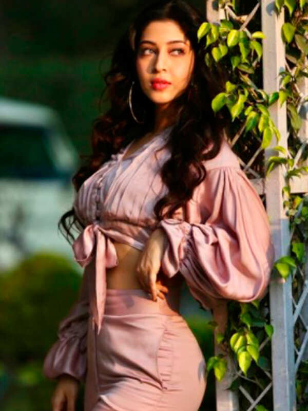 <BR> is turning heads with her bewitching pictures <BR> is turning heads with her bewitching pictures