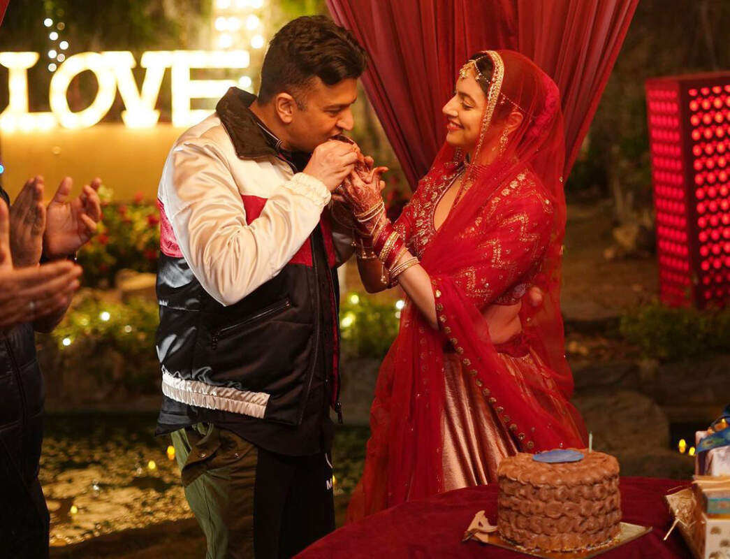 Divya Khosla Kumar rings in her birthday with John Abraham & others on the sets of &lsquo;Satyameva Jayate 2&rsquo;