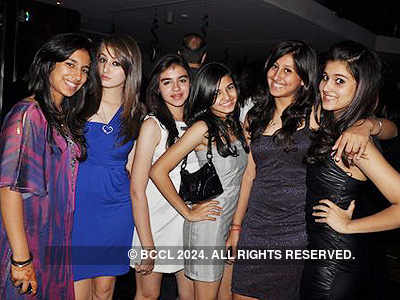 Shalini Kocchar's b'day bash 