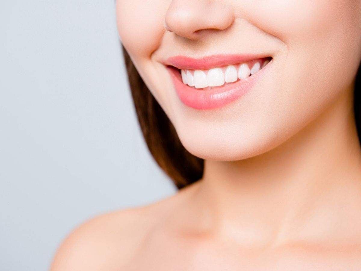 A Simple and Effective Way to Make Teeth Whiter and Brighter