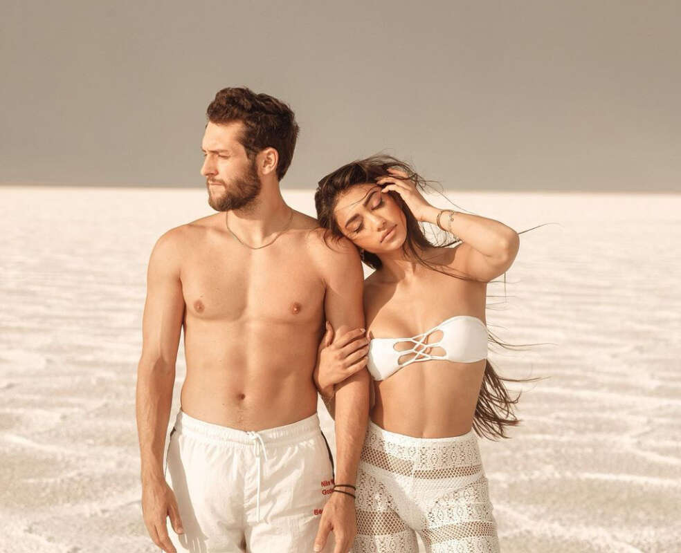 New loved-up pictures of Alanna Panday with her boyfriend Ivor go viral!