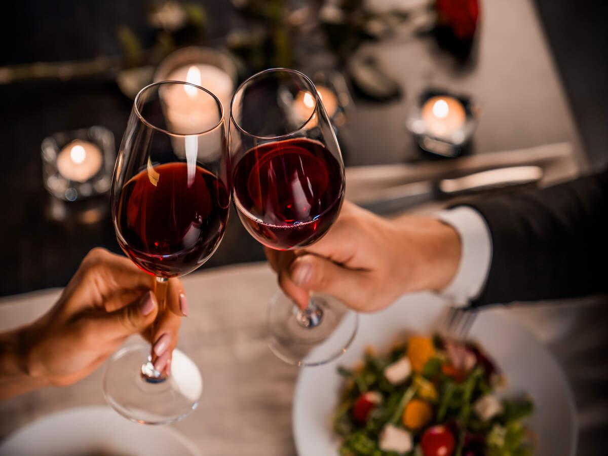 Thanksgiving gone right! A couple was served one of the world's costliest wines by mistake! Thanksgiving gone right! A couple was served one of the world's costliest wines by mistake!