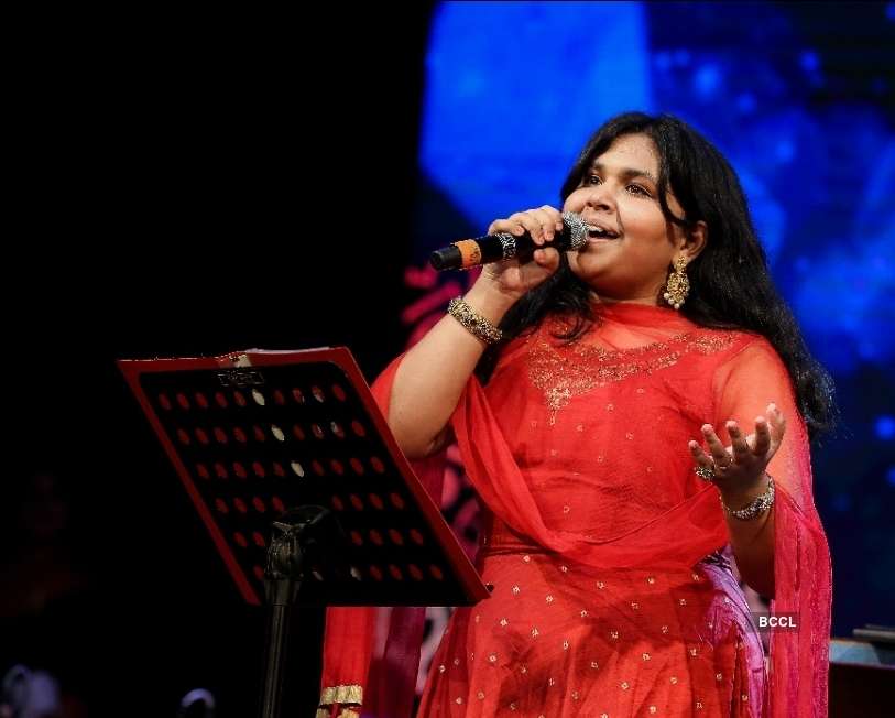 Pictures of Indian Idol Junior winner Anjana Padmanabhan who's all grown up & following her passion & studies successfully!