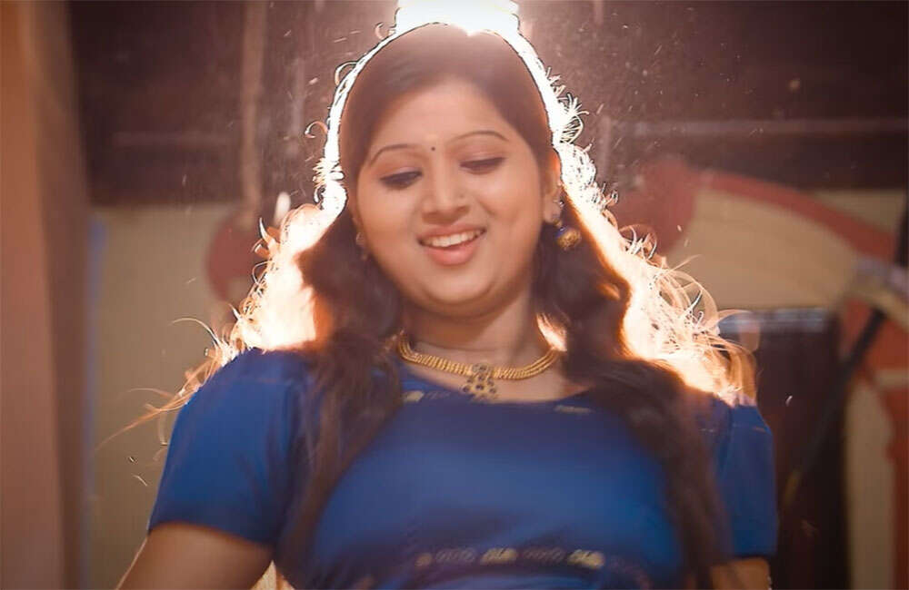 Ithu-En-Kathal-Puthakam4