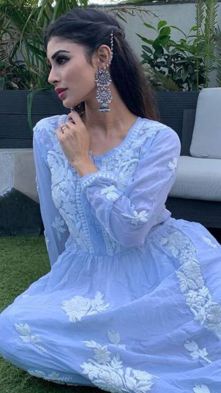 HOW TO WEAR OXIDISED JEWELLERY
OXIDISED CHAIN EARRINGS WITH CHIKANKARI KURTI