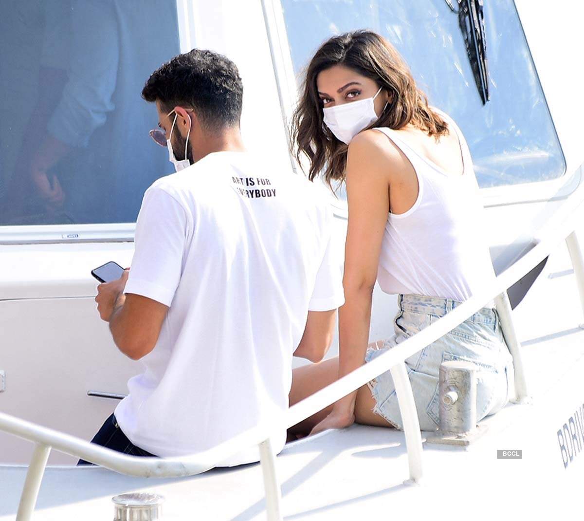 These photos of Deepika Padukone & Siddhant Chaturvedi get fans excited for upcoming film